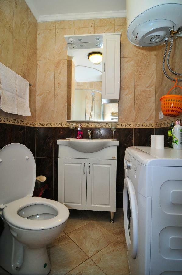 Apartment Elena Tivat Exterior photo